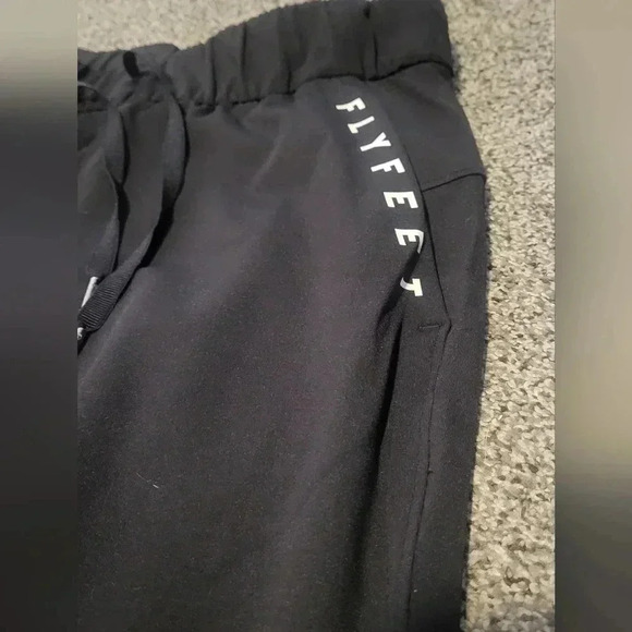 Lululemon On The Fly Pants, black size 6 - Picture 4 of 8